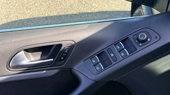 Volkswagen Tiguan 11 of 30