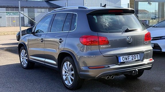 Volkswagen Tiguan 7 of 30