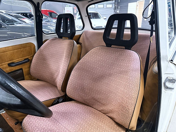 Trabant 601 S 9 of 15