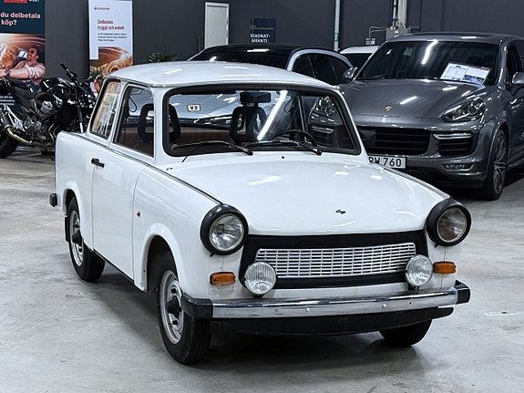 Trabant 601 S 2 of 15