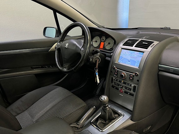 Peugeot 407 9 of 17