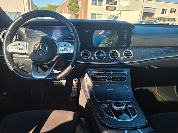 Mercedes-Benz E220 10 of 12