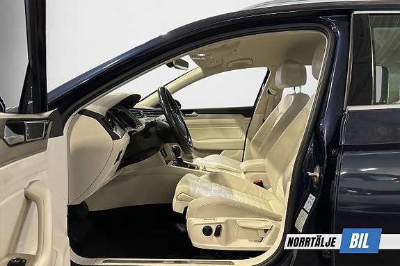 Volkswagen Passat 8 of 17