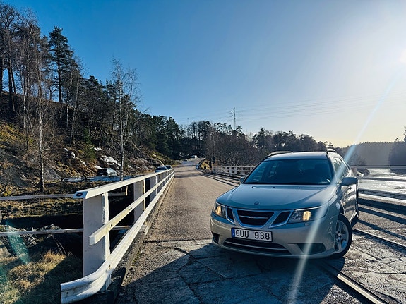 Saab 9-3 2 of 6