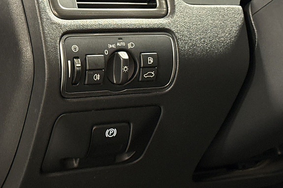 Volvo XC70 15 of 27