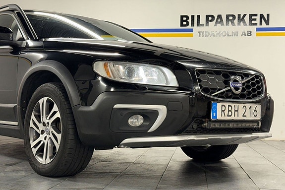 Volvo XC70 3 of 5