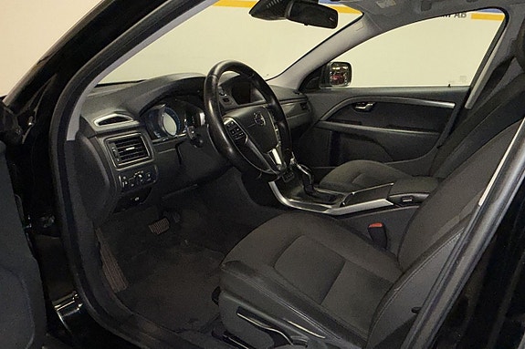 Volvo XC70 13 of 27