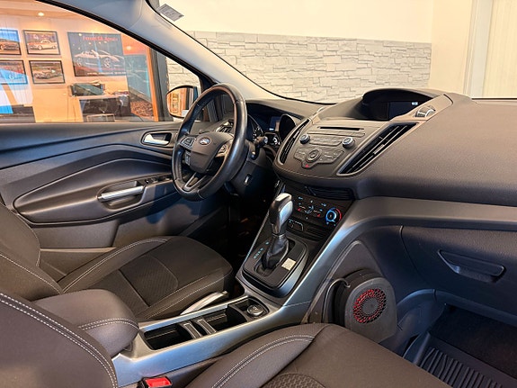 Ford Kuga 14 of 22