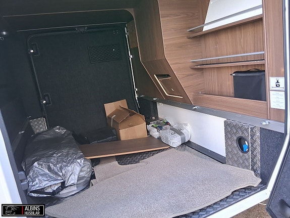 Hymer B 704 SL / Automat / Hydrauliska stödben 4 of 21
