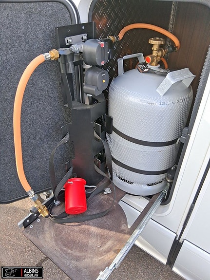 Hymer B 704 SL / Automat / Hydrauliska stödben 6 of 21