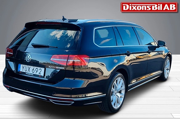 Volkswagen Passat 4 of 5