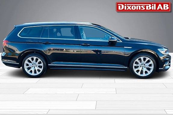 Volkswagen Passat 2 of 5
