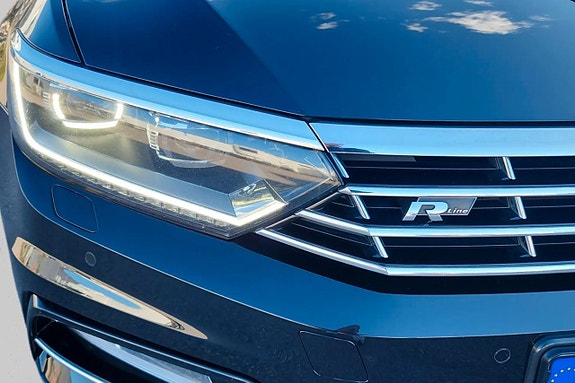 Volkswagen Passat 15 of 21