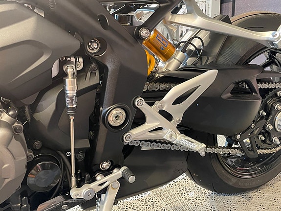 Triumph SPEED TRIPLE 1200 RS *Lagerfinal – utvalda MC till kampanjpris* 8 of 16