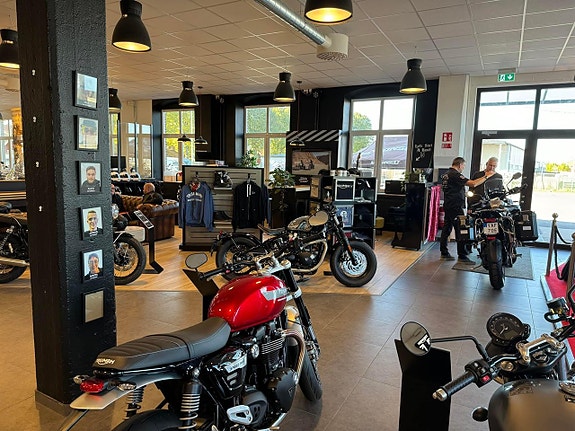 Triumph SPEED TRIPLE 1200 RS *Lagerfinal – utvalda MC till kampanjpris* 13 of 16