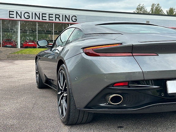 Aston Martin DB11 7 of 25