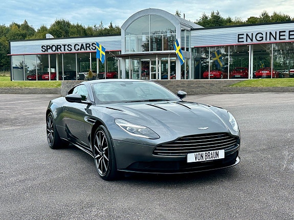 Aston Martin DB11