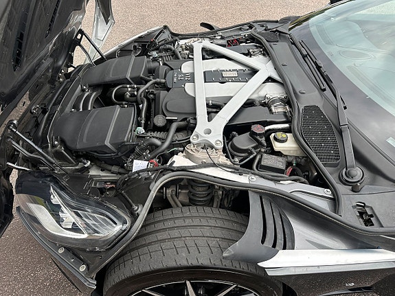 Aston Martin DB11 22 of 25