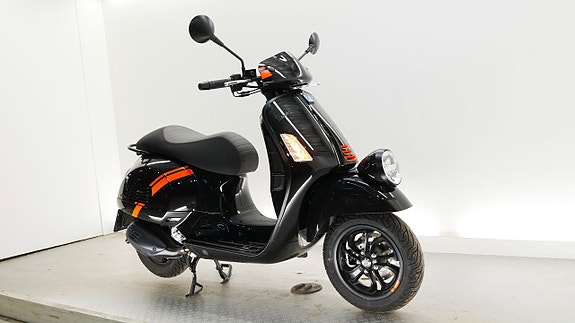 Vespa 300 GTV DEMO 2 of 3
