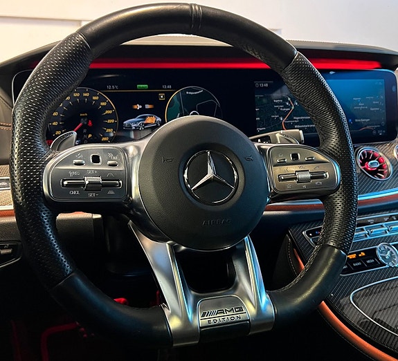 Mercedes-Benz CLS53 8 of 23