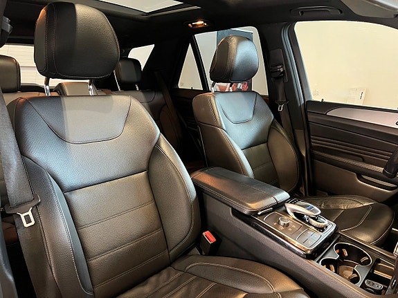 Mercedes-Benz GLE350 d 14 of 21