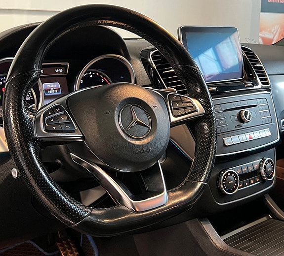 Mercedes-Benz GLE350 d 8 of 21
