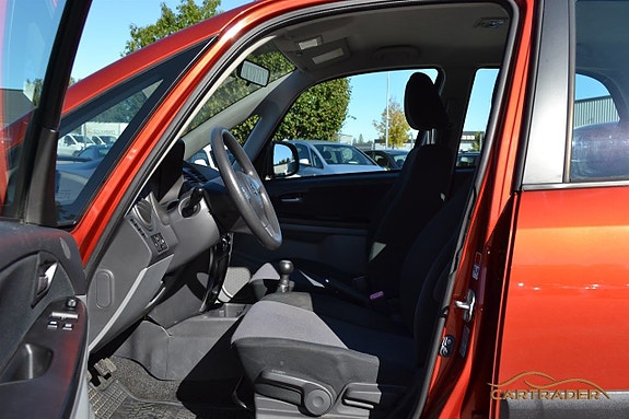 Suzuki SX4 7 of 15