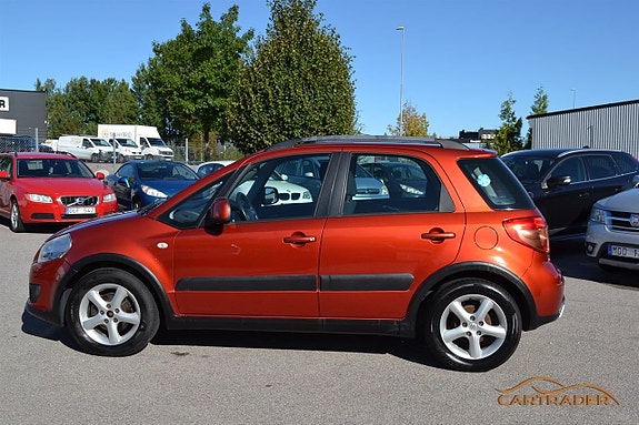Suzuki SX4 3 of 5