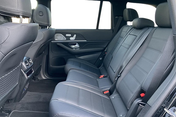 Mercedes-Benz GLS450 d 10 of 27