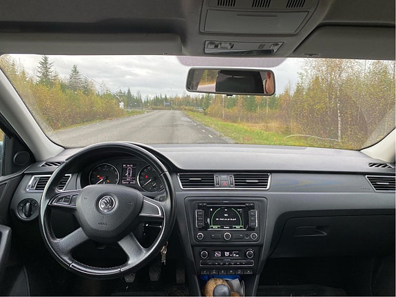 Skoda Rapid 2 of 8