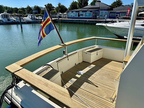 Targa 27 FLY - Volvo Penta KAD 44 5 of 5