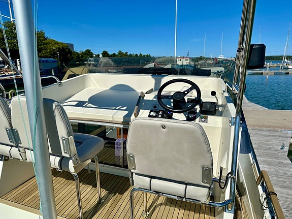 Targa 27 FLY - Volvo Penta KAD 44 6 of 12