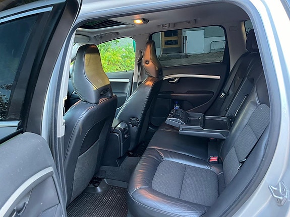Volvo V70 8 of 8