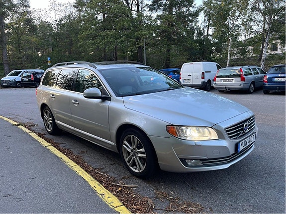 Volvo V70 6 of 8