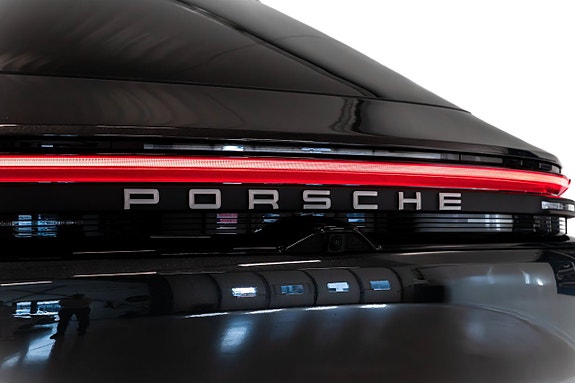 Porsche Macan 4 27 of 27