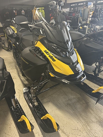 Ski-doo Expedition
