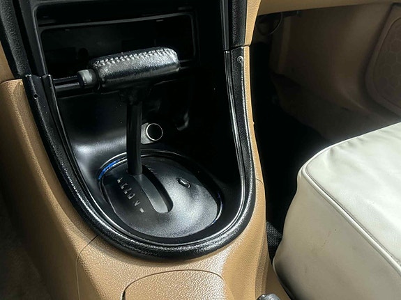 Ford Mustang 11 of 12