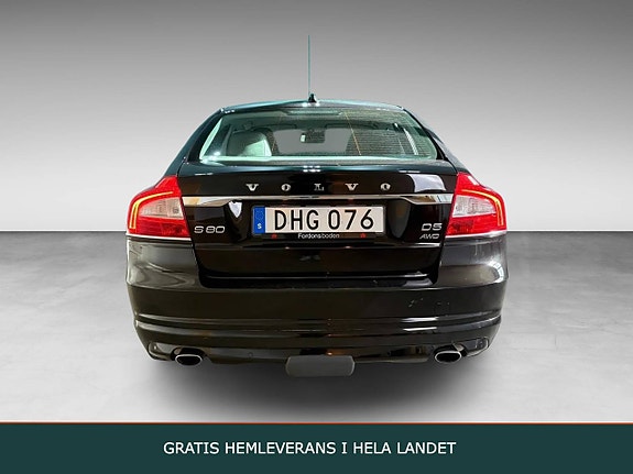 Volvo S80 2 of 5