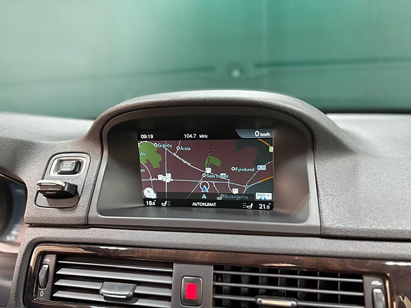 Volvo S80 13 of 25