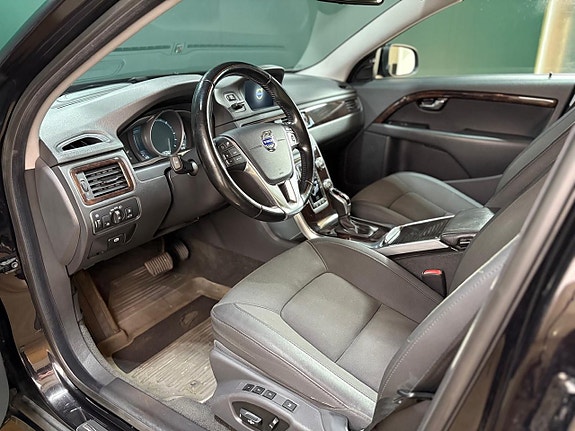 Volvo S80 4 of 5