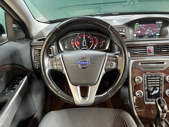 Volvo S80 6 of 25