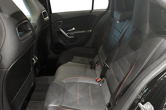 Mercedes-Benz A250 e 10 of 11