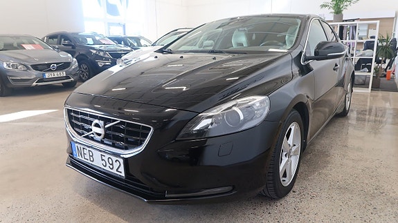 Volvo V40 7 of 16