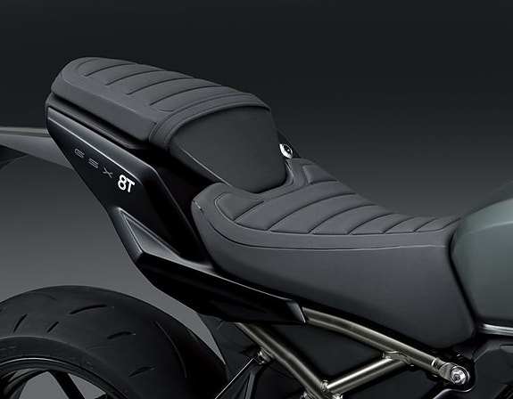 Suzuki GSX-8T - NU I BUTIK! 6 of 13