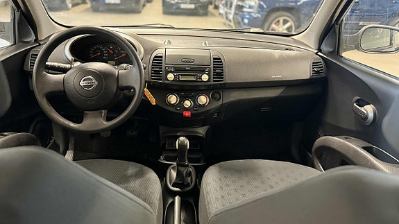 Nissan Micra 16 of 18