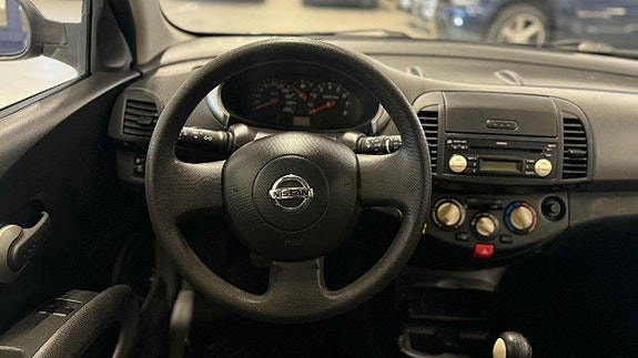 Nissan Micra 17 of 18