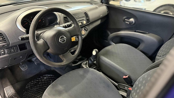 Nissan Micra 14 of 18