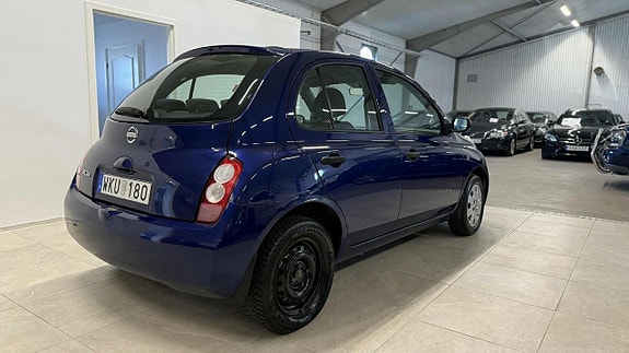 Nissan Micra 7 of 18