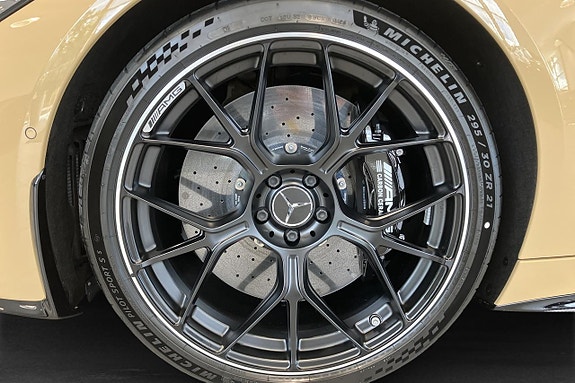 Mercedes-Benz S-Klass 11 of 17