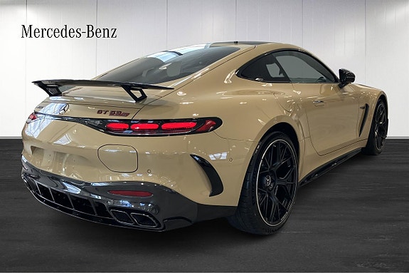 Mercedes-Benz S-Klass 3 of 17